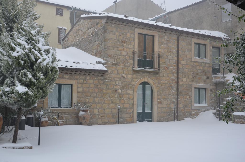 La Carretteria Guest House Mistretta Екстериор снимка
