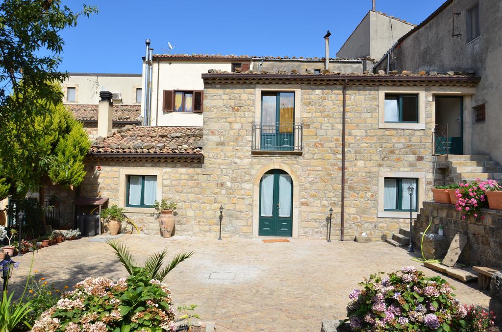 La Carretteria Guest House Mistretta Стая снимка