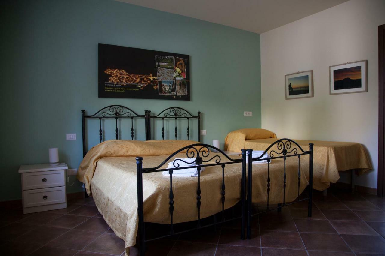 La Carretteria Guest House Mistretta Екстериор снимка